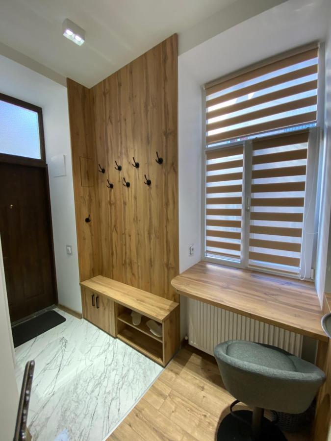 Квартира-Студія Подобово На Вулиці Городоцька 102 Lviv Buitenkant foto